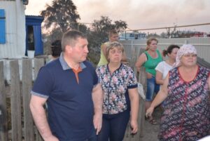 Природный пожар перекинулся на хутор в Волгоградской области