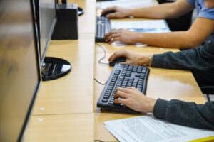 В интернете появилось более 30 фейковых сайтов о выплатах пособий