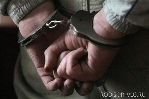 Грабитель избил волгоградца и отобрал у него 5 тысяч рублей