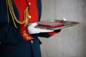 В Волгограде ордена Мужества передали семьям 11 павших бойцов