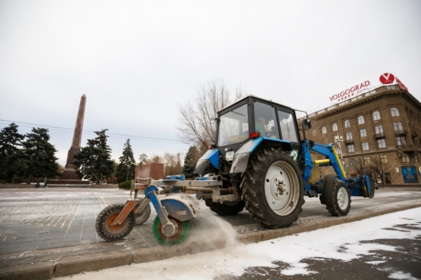 В Волгограде проверят резерв противогололедных смесей