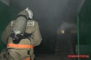 На пожаре в Волгограде погиб неизвестный мужчина и 12 эвакуировали