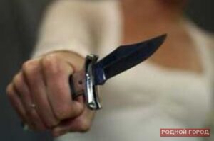 В Ленинском районе женщина порезала мужа ножом из-за пьянок
