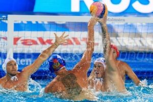 Российские ватерполисты заняли 8-е место на чемпионате мира