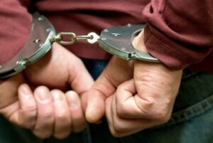 В Волгограде задержан укравший видеорегистраторы мужчина