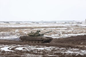 В Волгоградской области танковые экипажи отработают стрельбу по мишеням
