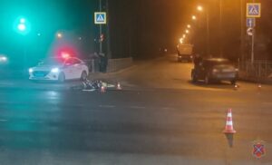 В Волгограде в ДТП с мотоциклом пострадал полуторагодовалый малыш