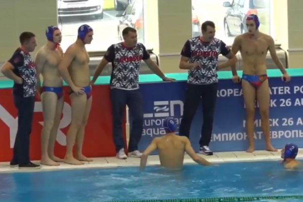 Ватерполисты Евгения Финаева обидно проиграли в Минске