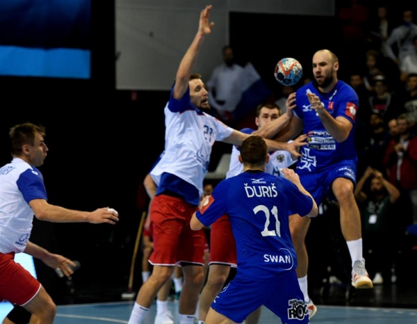 Российские гандболисты вырвали победу в Словакии