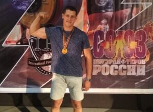 Волгоградский силач из УФСИН победил на турнире в Волжском