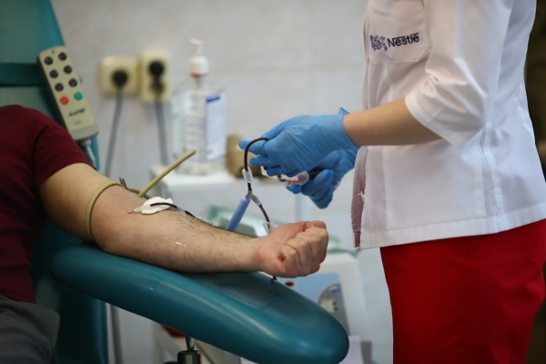 Уже 3188 волгоградцев сдали кровь для изготовления антиковидной плазмы