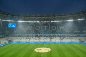 С минуты молчания началась игра «Ротора» с «Ахматом»