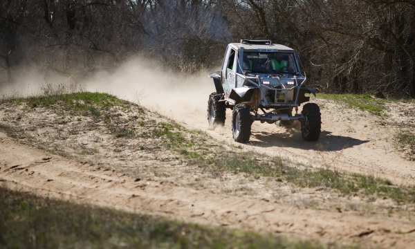 Лучших гонщиков в Волгоград «затянула» грязь!