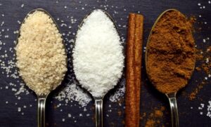 3 продукта, которые воруют у нас красоту