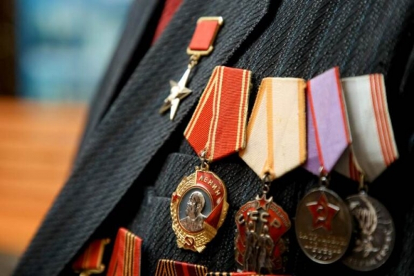 В Волгоградской области ветеранам выплатили по 80 000 рублей