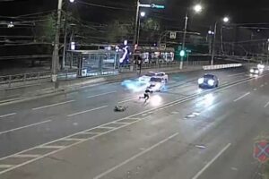 В Волгограде «Лада Гранта» столкнулась с самокатчиком