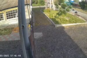В Волгограде двое детей на мопеде столкнулись с иномаркой